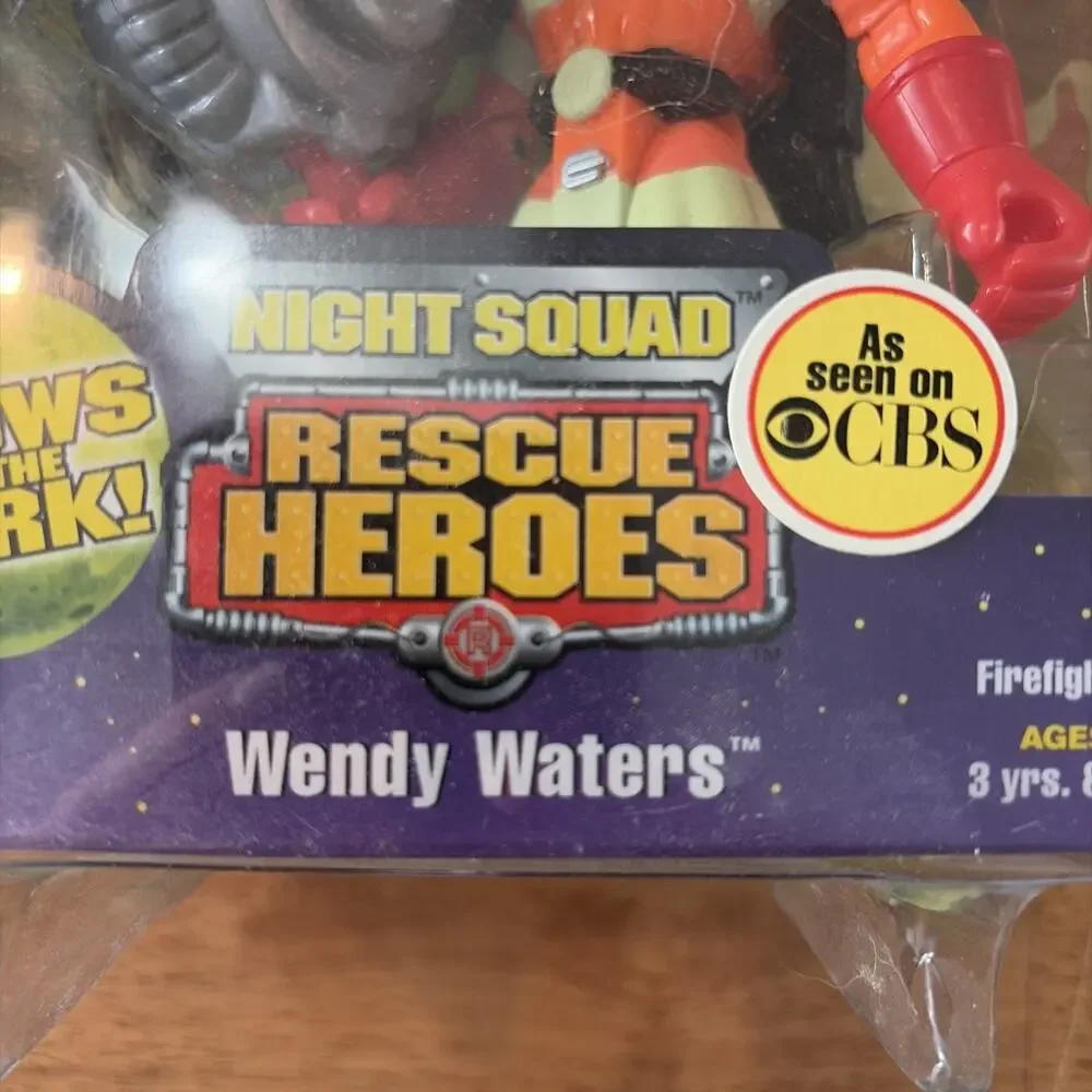 1999 Fisher-Price Rescue Heroes Wendy Waters Firefighter in Original Box